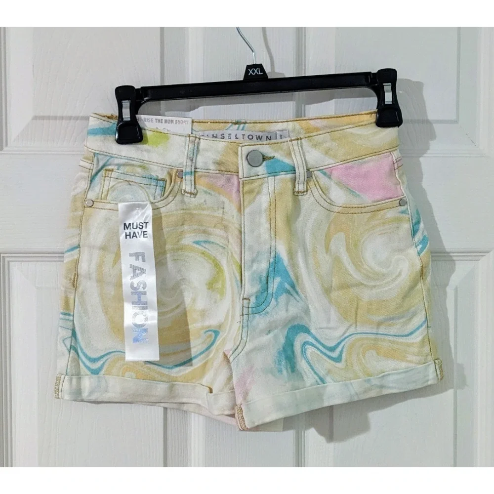 Hi-Rise Mom Shorts Swirl Print Denim Cuffed Hem Casual Trendy Size 1/25 NWT - Picture 7 of 10